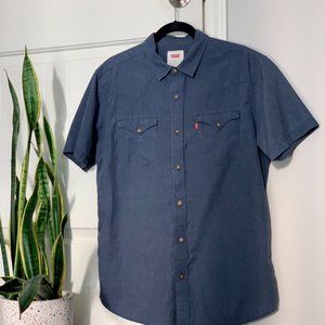 Medium Levi's Western Button Up Shortsleeve